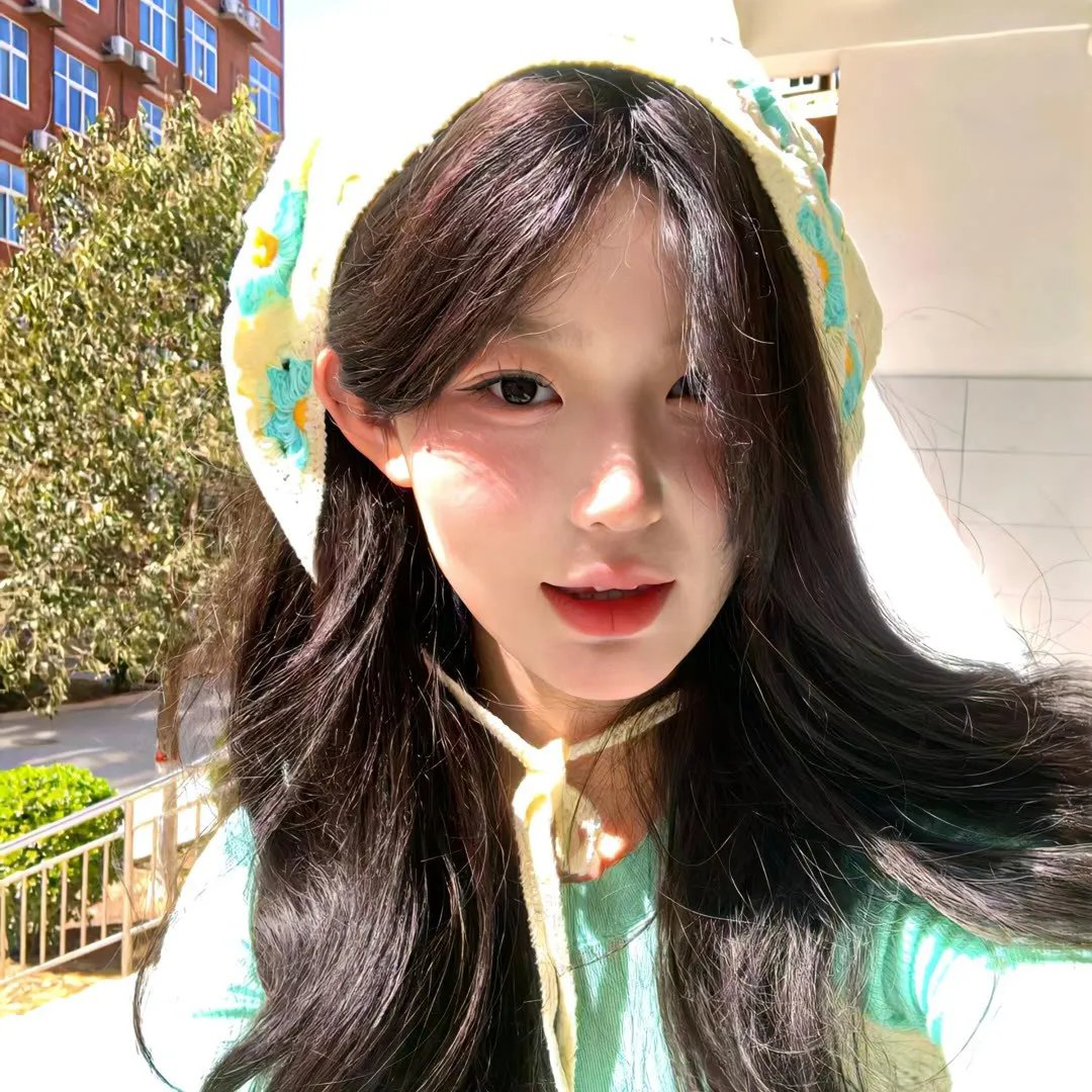 女孩和蜘蛛